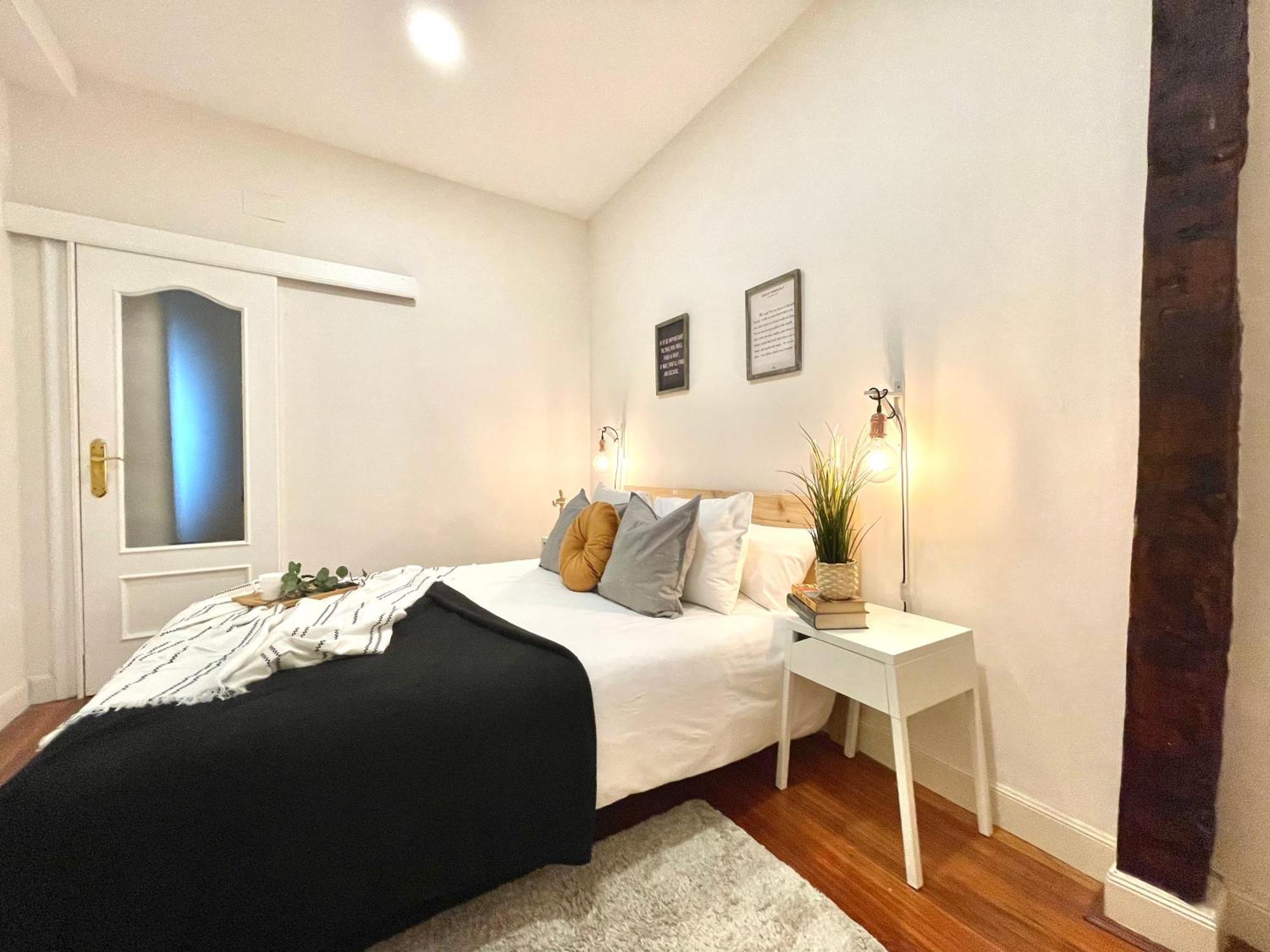Fika Flat Casco Viejo Parking 15Euro X Dia Appartement Bilbao Buitenkant foto